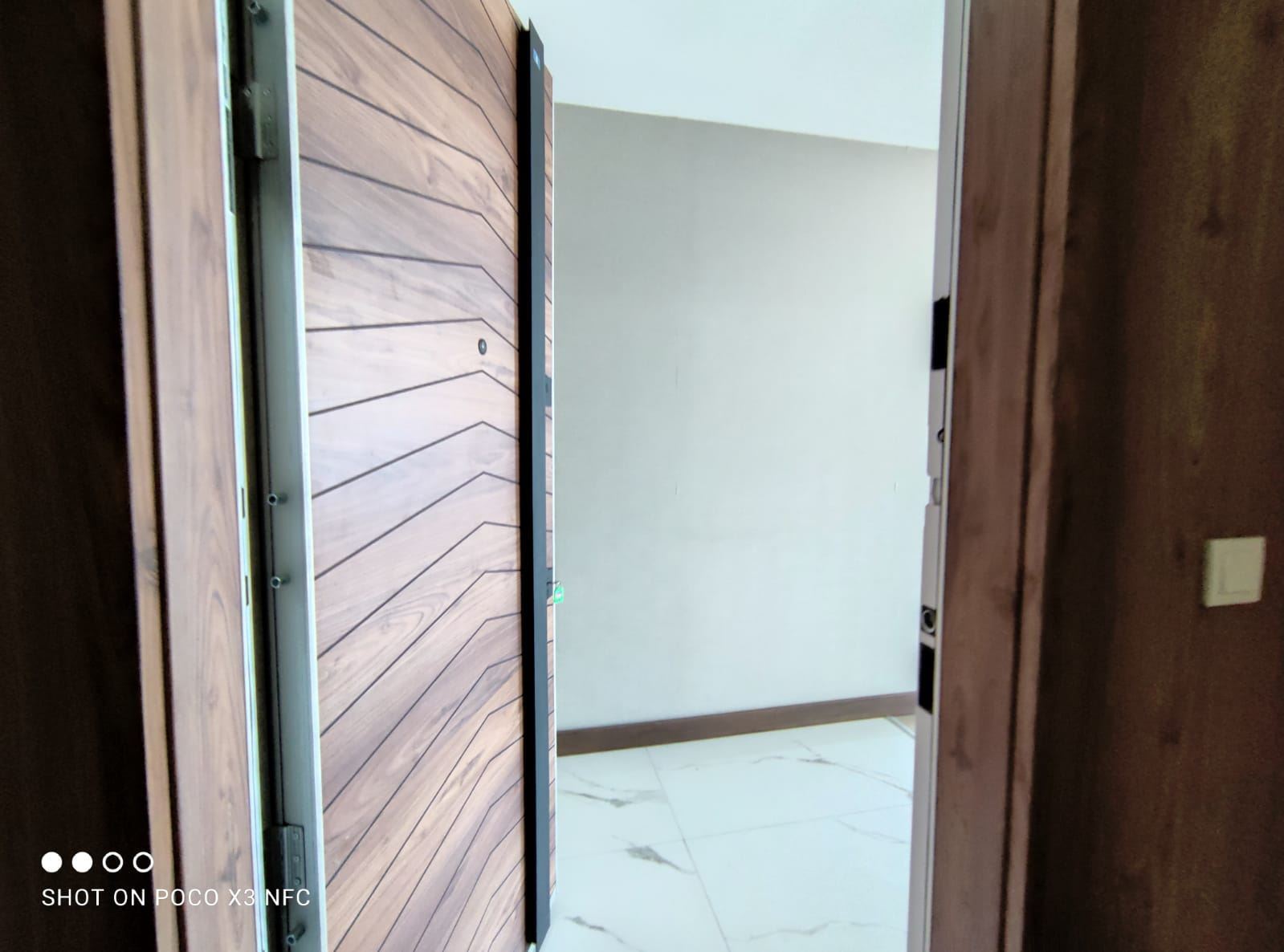 ERDEMLİKOMİSYONSUZ 3+1 SATILIK DAİRE ERDEMLİ 0.69 KONUT KREDİSİNE UYGUN resmi