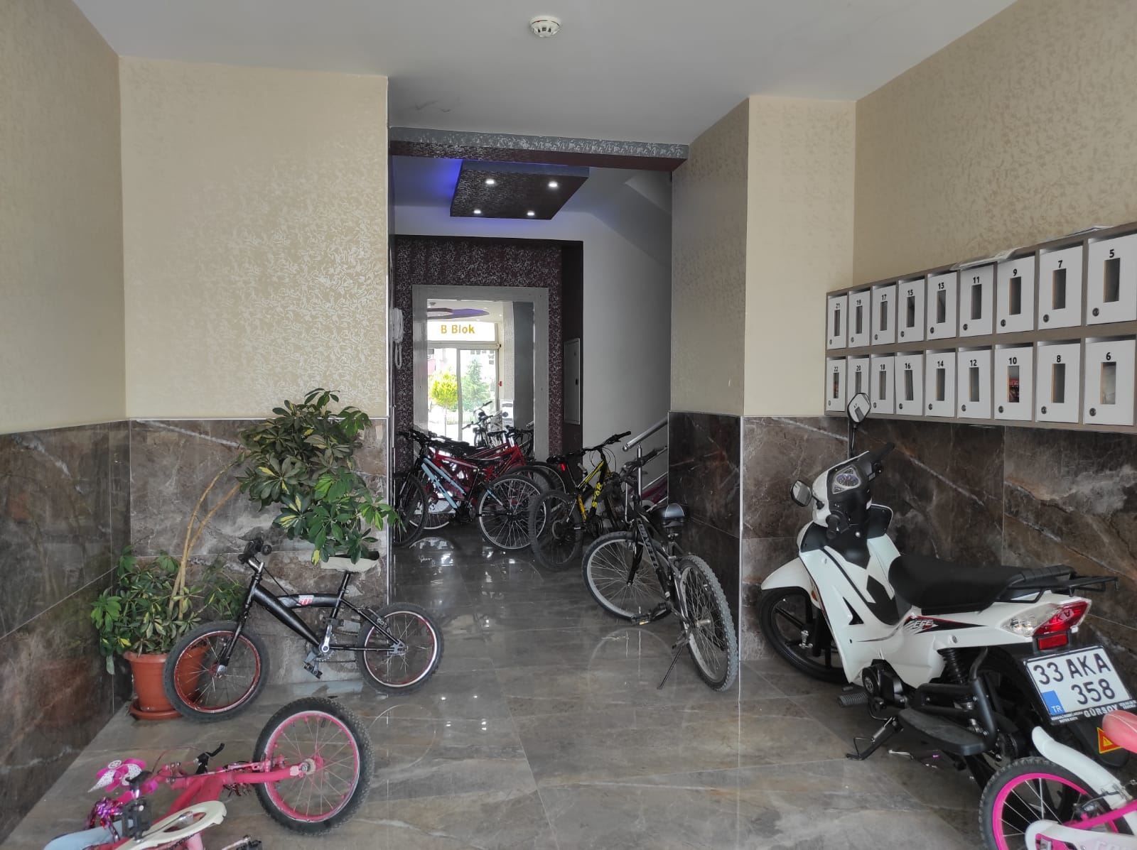 ERDEMLİKOMİSYONSUZ 3+1 SATILIK DAİRE ERDEMLİ resmi