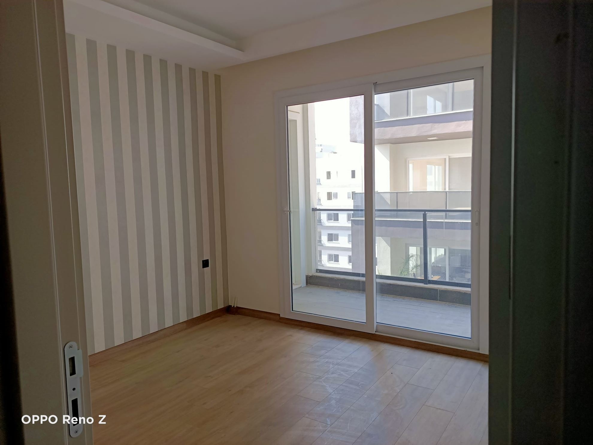 ERDEMLİKOMİSYONSUZ 3+1 SATILIK DAİRE ERDEMLİ resmi