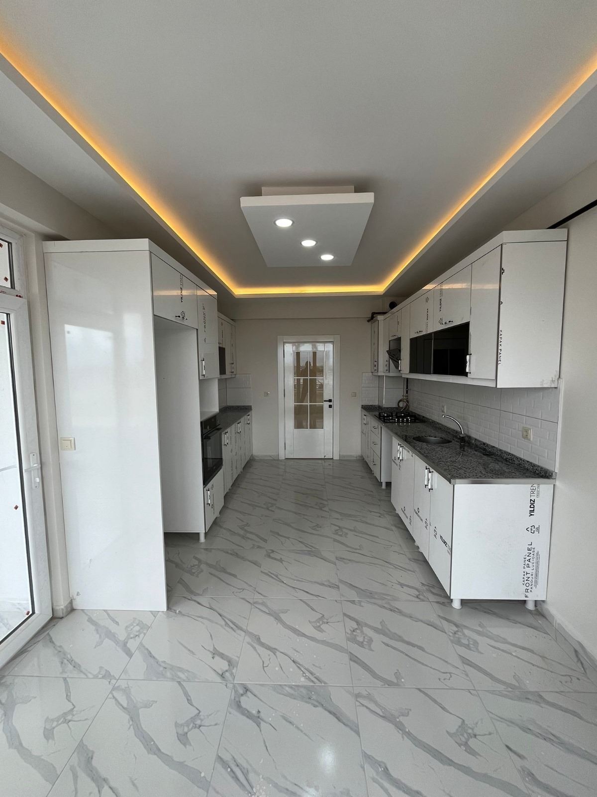 SAHİBİNDEN YENİ YAPI FERAH LÜKS 3.5+1 DAİRE   resmi