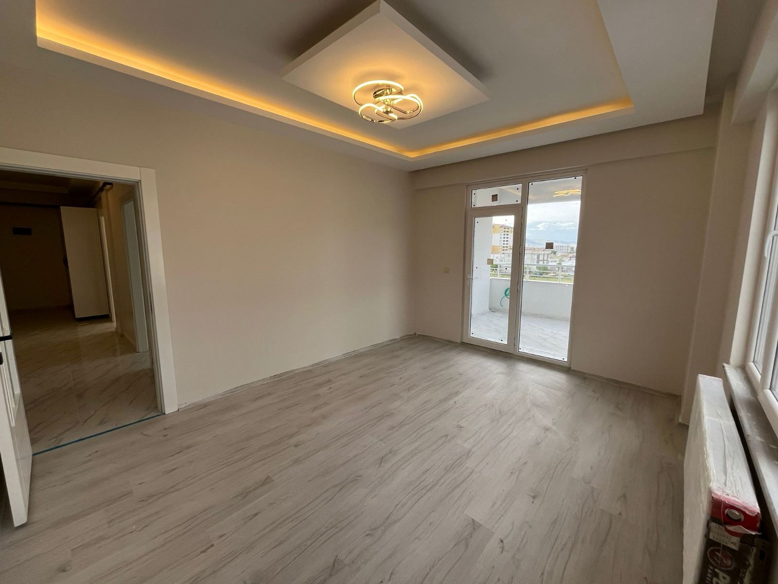 SAHİBİNDEN YENİ YAPI FERAH LÜKS 3.5+1 DAİRE   resmi