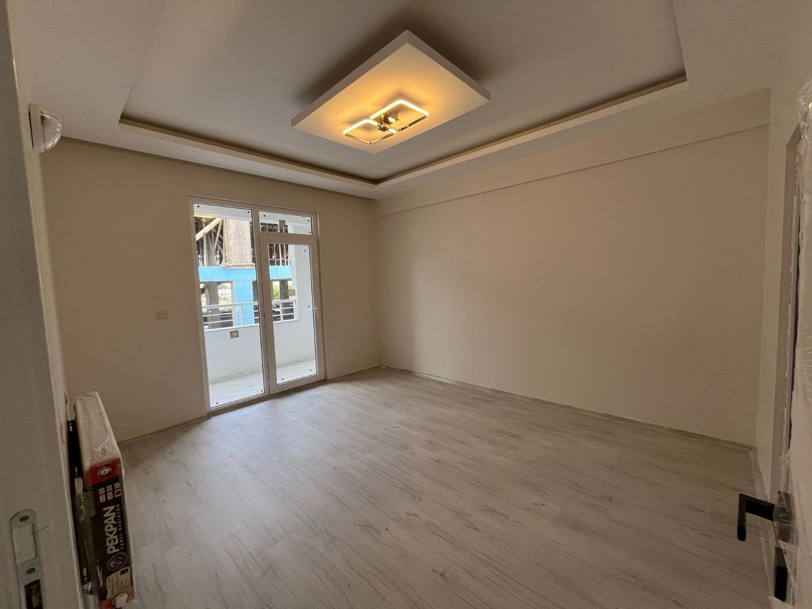 SAHİBİNDEN YENİ YAPI FERAH LÜKS 3.5+1 DAİRE   resmi
