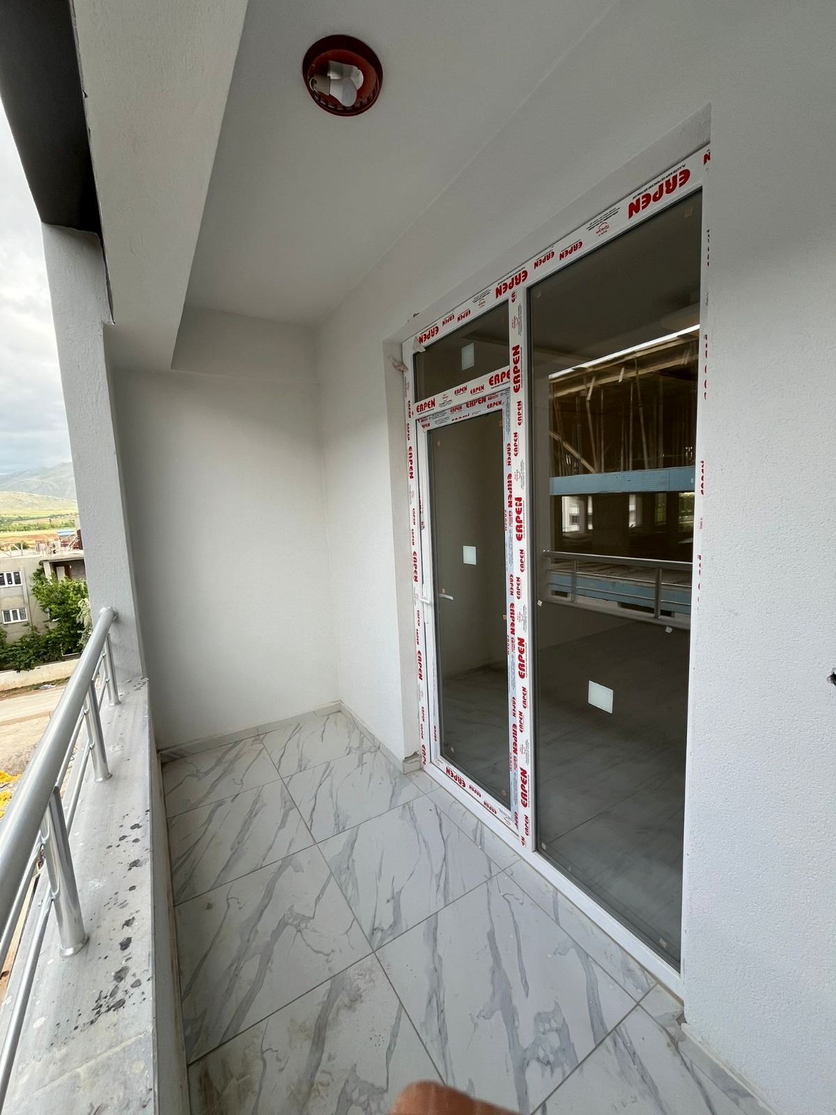 SAHİBİNDEN YENİ YAPI FERAH LÜKS 3.5+1 DAİRE   resmi