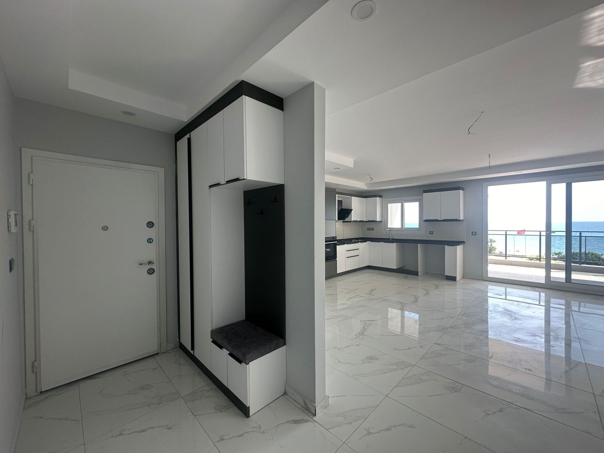 SATILIK DENİZE SIFIR YAZLIK 3+1 LİMONLU (LEMAS) ERDEMLİ MERSİN  resmi