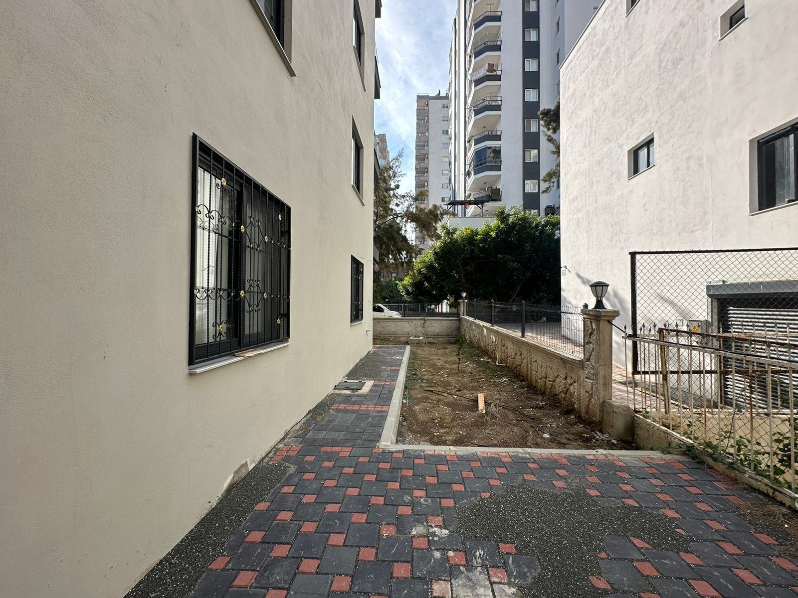 SATILIK DAİRE 1+1 ALATA ERDEMLİ MERSİN  resmi